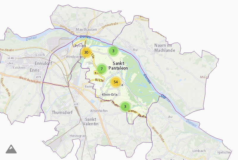 Компания в St. Pantaleon-Erla